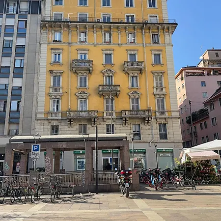 Romantic Porta Venezia - - Centro Apartment