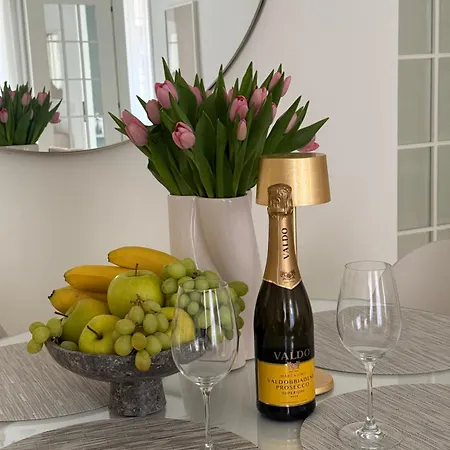 Apartment Romantic Porta Venezia - - Centro